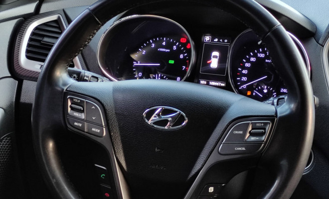 Hyundai Santa Fe/GLS 3.3 V6 4X4 Tiptronic 2018 Gasolina-9