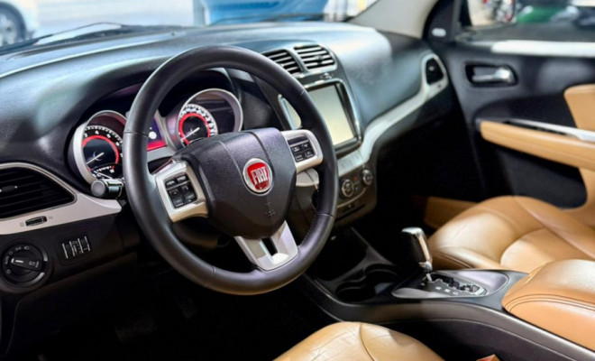 Fiat FREEMONT EMOT./PRECISION 2.4 16V 5p Aut. 2014 Gasolina-3