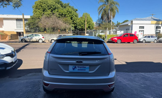 Ford Focus 1.6 S/SE/SE Plus Flex 8V/16V  5p 2011 Flex-4