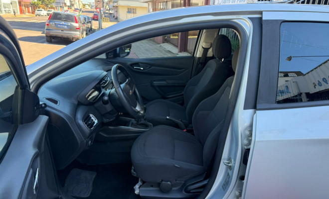 GM - Chevrolet ONIX HATCH LT 1.4 8V FlexPower 5p Mec. 2015 Flex-5