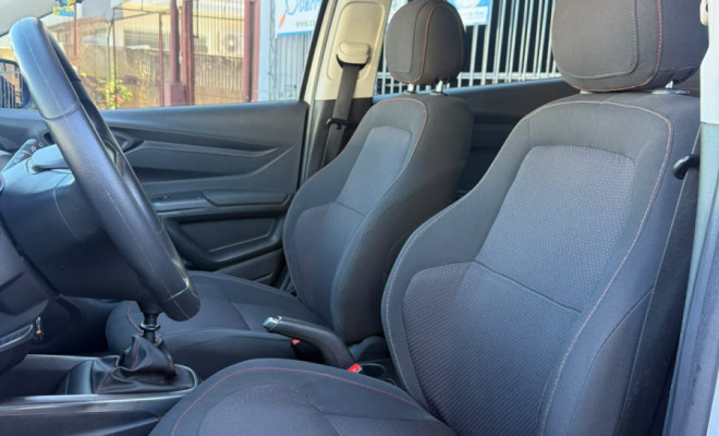 GM - Chevrolet ONIX HATCH LT 1.4 8V FlexPower 5p Mec. 2015 Flex-6