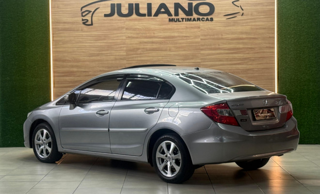 Honda Civic Sedan EXS 1.8/1.8 Flex 16V Aut. 4p 2013-2