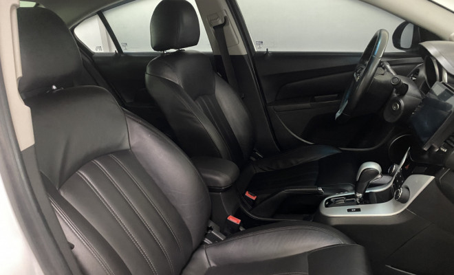 GM - Chevrolet CRUZE LT 1.8 16V FlexPower 4p Aut. 2016-8