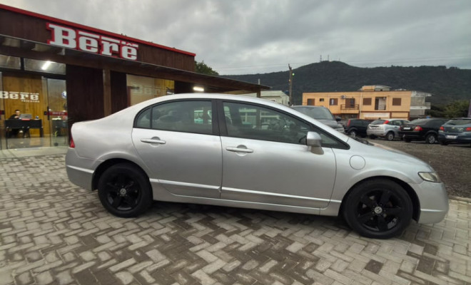 Honda Civic Sedan LXS 1.8/1.8 Flex 16V Mec. 4p 2008 Flex-1