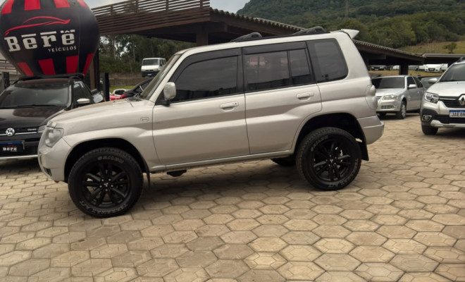 Mitsubishi Pajero TR4 GLS 2.0 Flex 16V 4x4 Mec. 2008 Flex-1