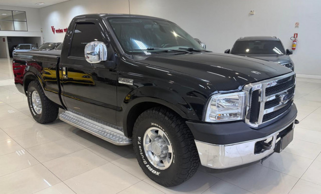 Ford F-250 XLT 4.2 TB Diesel 2002 Diesel