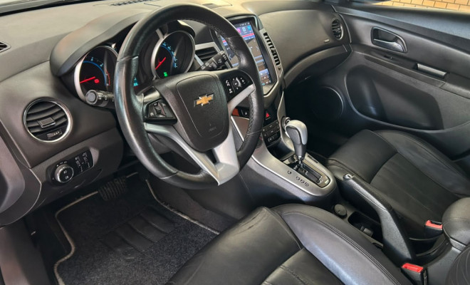 GM - Chevrolet CRUZE HB Sport LT 1.8 16V FlexP. 5p Aut 2015 Flex-11
