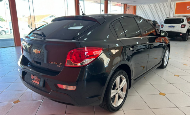 GM - Chevrolet CRUZE HB Sport LT 1.8 16V FlexP. 5p Aut 2015 Flex-3
