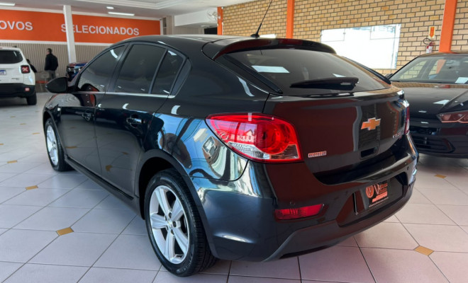 GM - Chevrolet CRUZE HB Sport LT 1.8 16V FlexP. 5p Aut 2015 Flex-5
