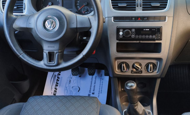 VW - VolksWagen Fox 1.6 Mi Total Flex 8V 5p 2014 Flex-4