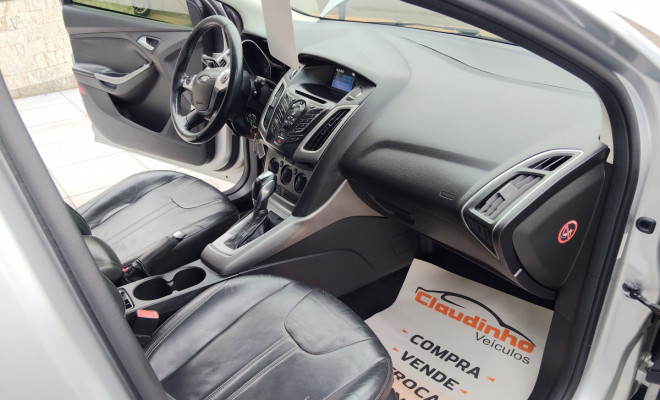 Ford Focus 1.6 S/SE/SE Plus Flex 8V/16V  5p 2014 Flex-8
