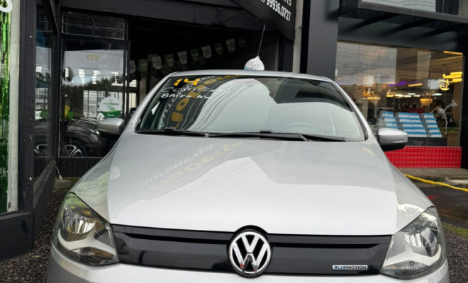VW - VolksWagen Fox BLUEMOTION 1.0 Mi Total Flex 12V 5p 2014 Flex-4