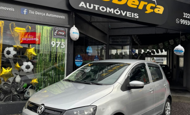VW - VolksWagen Fox BLUEMOTION 1.0 Mi Total Flex 12V 5p 2014 Flex-2