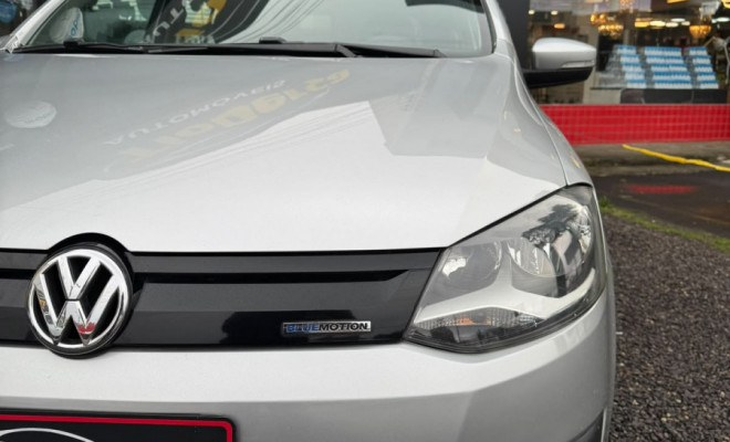 VW - VolksWagen Fox BLUEMOTION 1.0 Mi Total Flex 12V 5p 2014 Flex-1