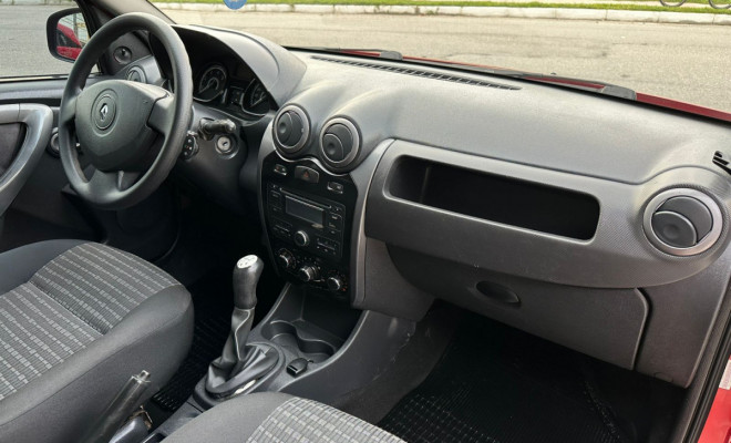 Renault SANDERO Expression 1.0 Hi-Flex - 2013-6