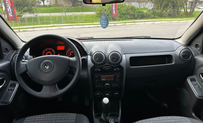 Renault SANDERO Expression 1.0 Hi-Flex - 2013-8