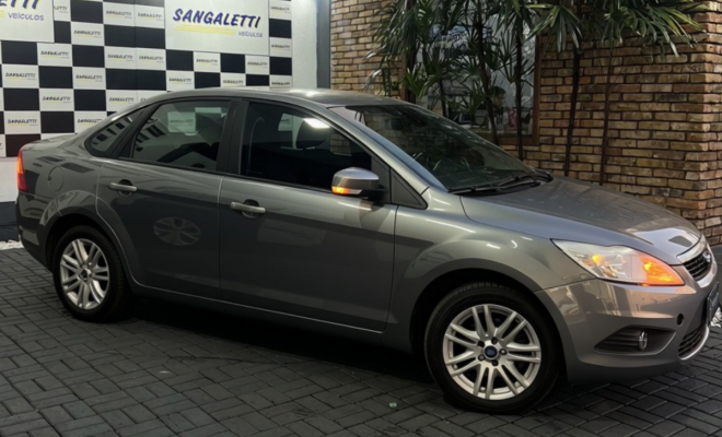 Ford Focus Sedan 2.0 16V/2.0 16V Flex 4p 2012 Flex