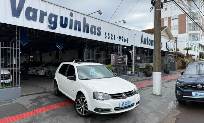 VW - VolksWagen Golf Sportline 1.6 Mi Total Flex 8V 4p 2013 Flex-2