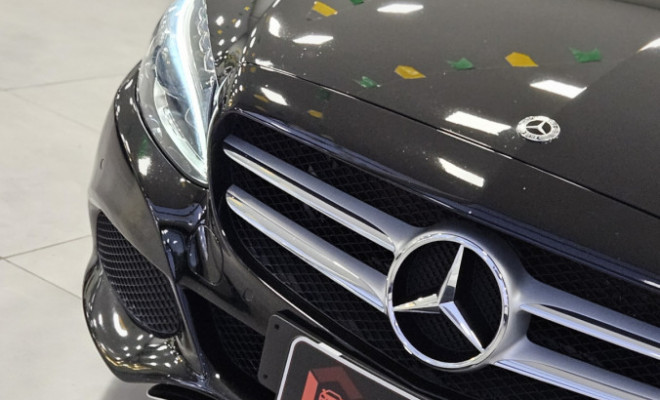 Mercedes-Benz C-250 Avantgarde 2.0 TB 211cv Aut. 2018 Gasolina-2