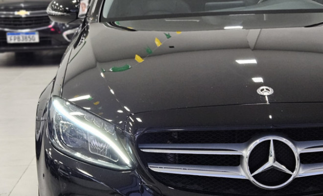 Mercedes-Benz C-250 Avantgarde 2.0 TB 211cv Aut. 2018 Gasolina-3