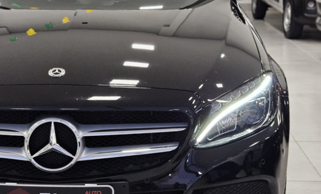 Mercedes-Benz C-250 Avantgarde 2.0 TB 211cv Aut. 2018 Gasolina-4