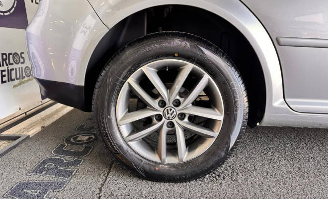 VW - VolksWagen Golf 2.0/ 2.0 Mi Flex Aut/Tiptronic. 2014 Flex-8
