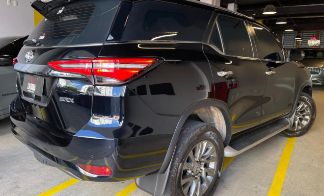 Toyota Hilux SW4 SRX 2.8 4x4 TDI 16V Diesel Aut. 2022-0