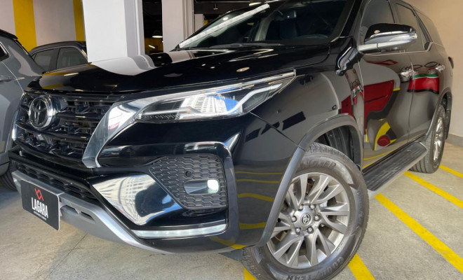 Toyota Hilux SW4 SRX 2.8 4x4 TDI 16V Diesel Aut. 2022