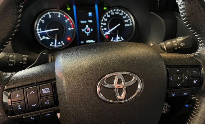 Toyota Hilux SW4 SRX 2.8 4x4 TDI 16V Diesel Aut. 2022-7
