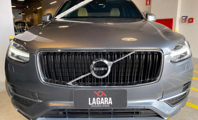 Volvo XC 90 T-6 Momentum 2.0 320cv Gasolina 2019-1