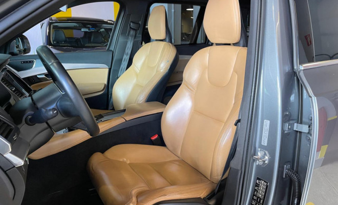 Volvo XC 90 T-6 Momentum 2.0 320cv Gasolina 2019-11
