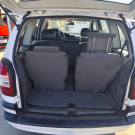 GM - Chevrolet Zafira Elegance 2.0 MPFI FlexPower 8V 5p 2009 Flex-12
