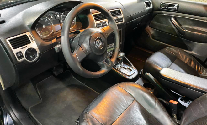VW - VolksWagen Bora 2.0/ 2.0 Flex 8v Aut. 2010 Flex-5