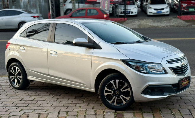 GM - Chevrolet ONIX HATCH LT 1.4 8V FlexPower 5p Mec. 2016 Flex-6