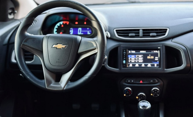 GM - Chevrolet ONIX HATCH LT 1.4 8V FlexPower 5p Mec. 2016 Flex-8