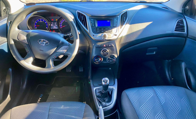 Hyundai HB20 Confort 1.6 Flex - 2014-3