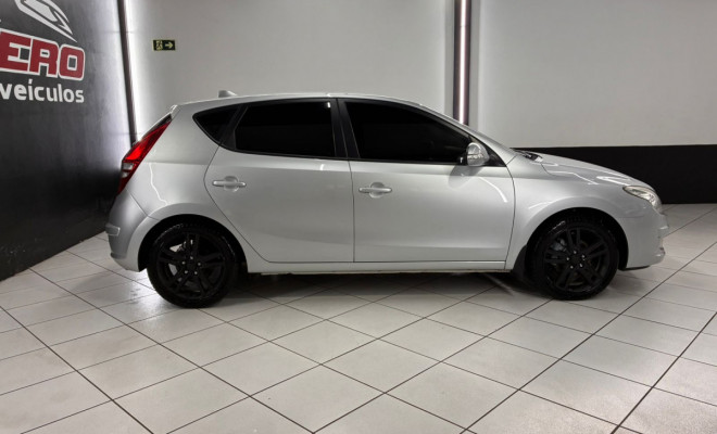 Hyundai i30 2.0 16V 145cv 5p Aut. 2010 Gasolina-3