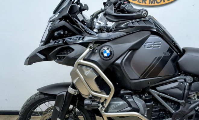BMW R 1250 GS Adventure Premium Triple Black 2023 Gasolina-7