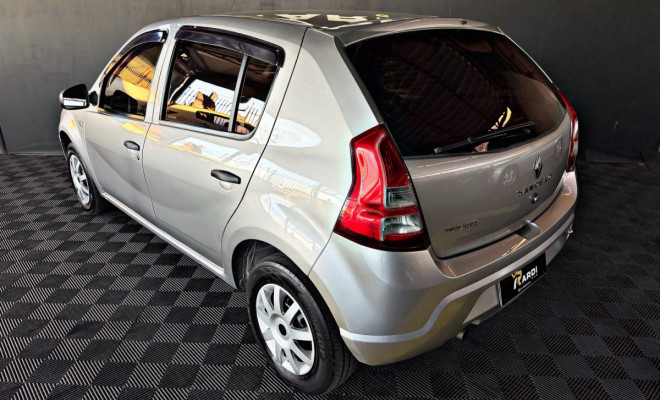 Renault SANDERO Authentique Hi-Flex 1.0 16V 5p 2013 Flex-1