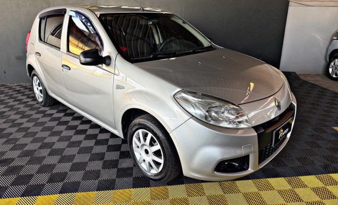 Renault SANDERO Authentique Hi-Flex 1.0 16V 5p 2013 Flex