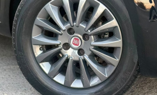 Fiat Punto  ELX 1.4 Fire Flex 8V 5p 2010 Flex-12