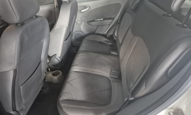 Fiat Palio ATTRACTIVE 1.0 EVO Fire Flex 8v 5p 2015 Flex-8