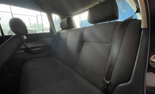 VW - VolksWagen Polo 1.6 Mi/S.Ouro 1.6 Mi Tot.Flex 8V 5p 2006 Flex-2