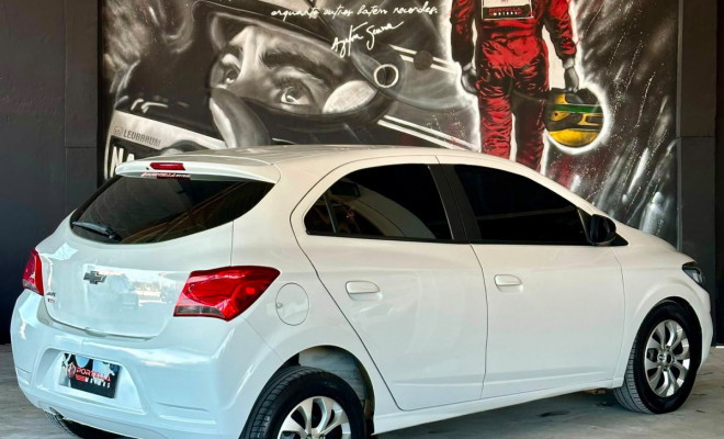 GM - Chevrolet JOY Hatch 1.0 8V Black Edition Flex Mec. 2021 Flex-0