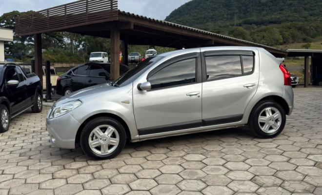 Renault SANDERO Privilège Hi-Flex 1.6 16V 5p 2009 Flex-0