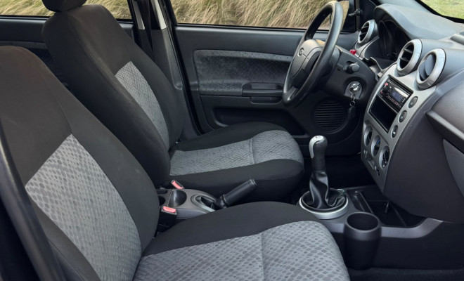 Ford Fiesta SE 1.6 8V Flex 5p 2014 Flex-7