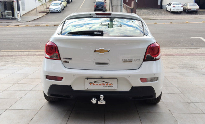GM - Chevrolet CRUZE HB Sport LTZ 1.8 16V FlexP. 5p Aut 2015 Flex-4