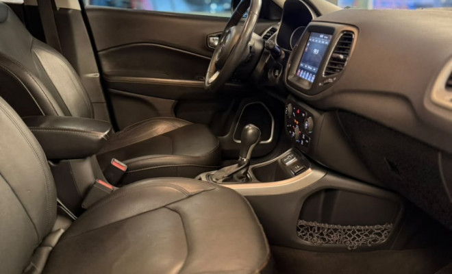 Jeep COMPASS LONGITUDE 2.0 4x4 Dies. 16V Aut. 2019 Flex-13