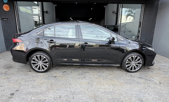 Toyota Corolla ALTIS/A.Premiu. 2.0 Flex 16V Aut 2023 Híbrido-3