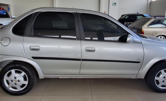 GM - Chevrolet Classic Life/LS 1.0 VHC FlexP. 4p 2015 Flex-5